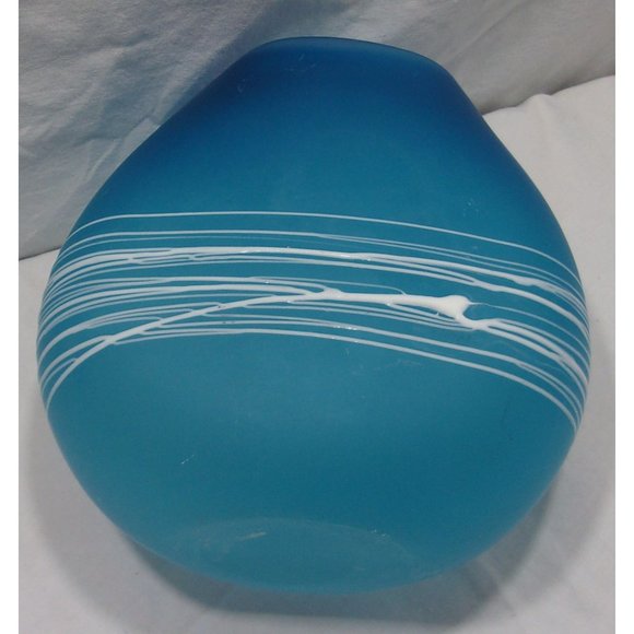 Blenko?? Style Blue to Turquoise Glass Vase 6 1/4" - Picture 6 of 8